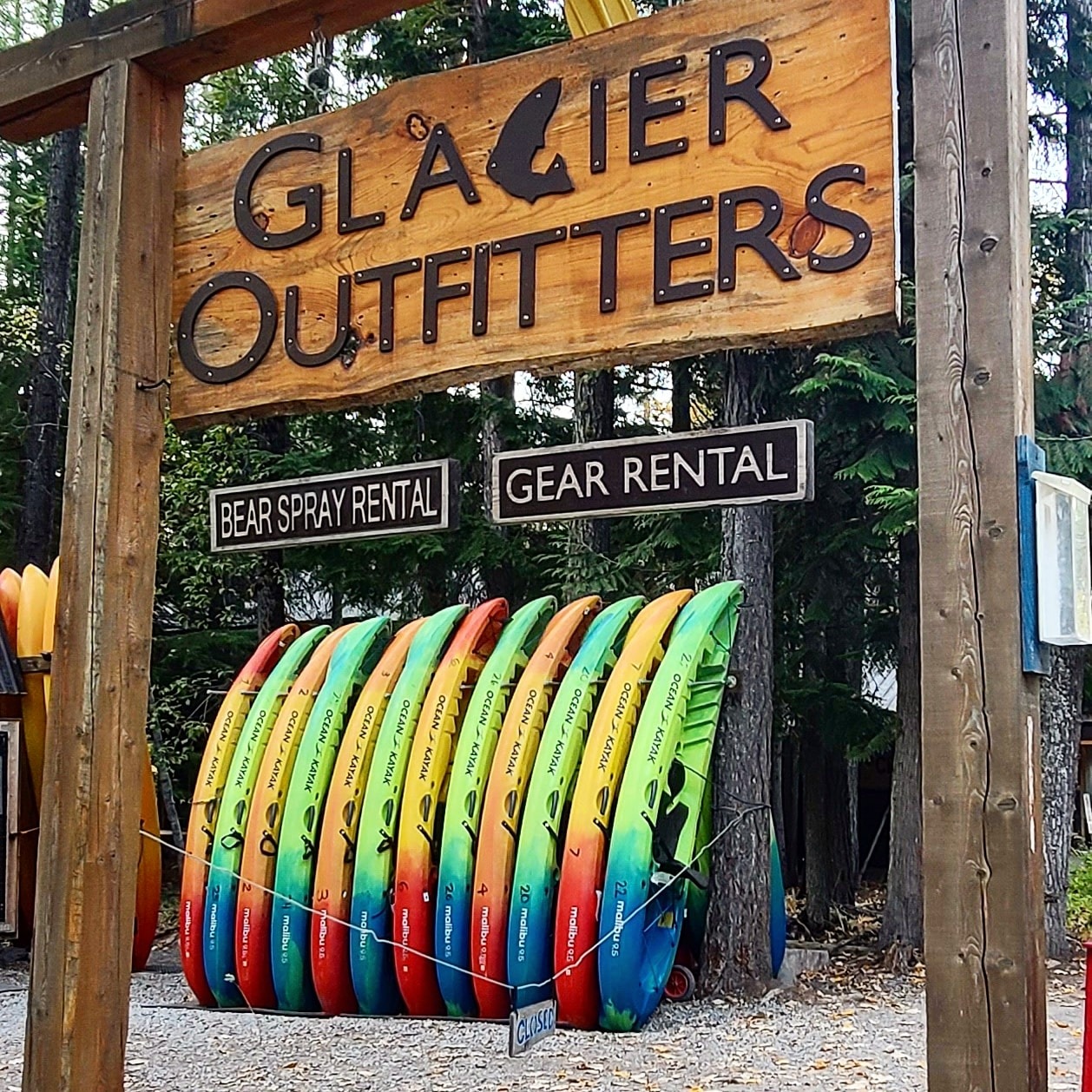 Families with kayaks at Glacier Outfitters